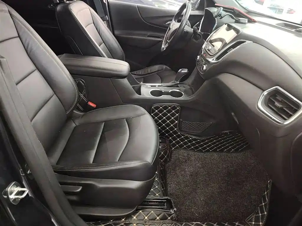 Chevrolet Equinox 2017 535T Automatic Realm Edition фото 25