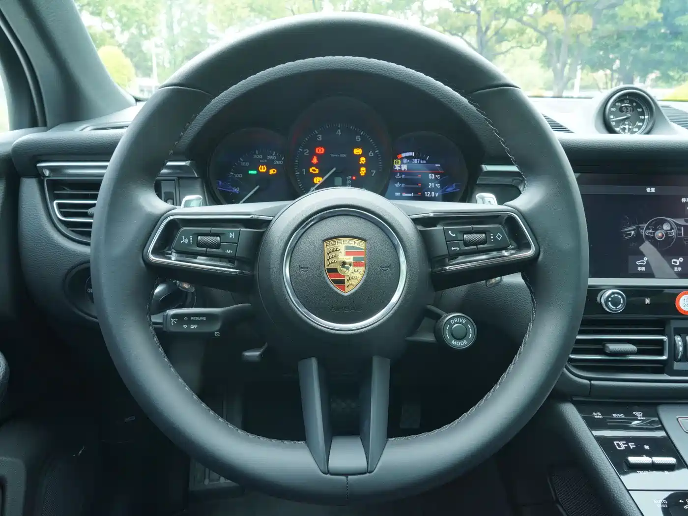 Porsche Macan 2024 Macan 2.0T фото 15