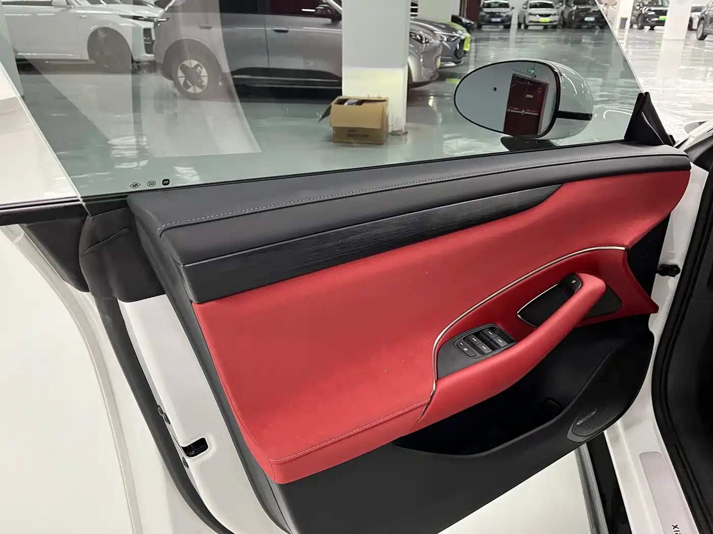 Xiaomi Auto Xiaomi SU7 2024 AWD Extended Range Advanced Smart Driving Max Edition фото 12