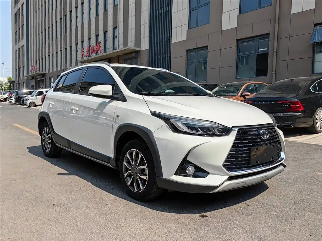 Toyota YARiS L Zhi Xuan 2022 Zhi Xuan X 1.5L CVT Luxury PLUS Edition фото 3