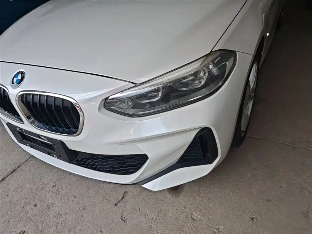 BMW 1 Series 2019 118i M Sport Package фото 24