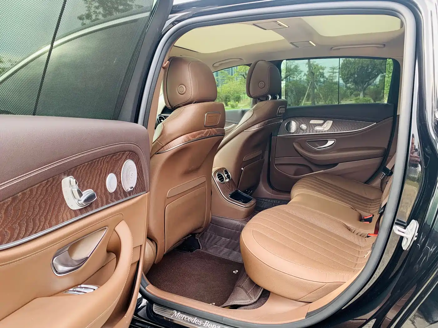 Mercedes-Benz E-Class 2021 Facelift E 300 L Premium фото 8