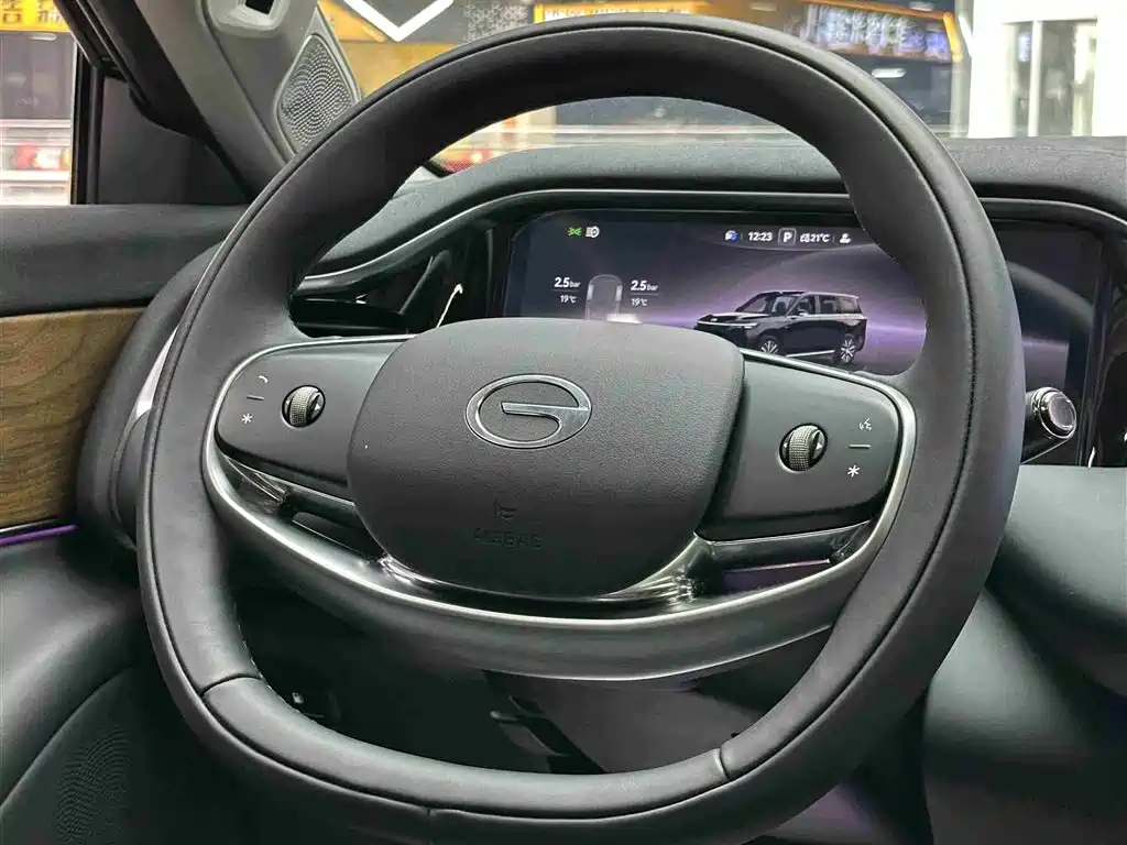 GAC Trumpchi Trumpchi Vision S9 2025 Qian Kun Max 5-seater фото 9