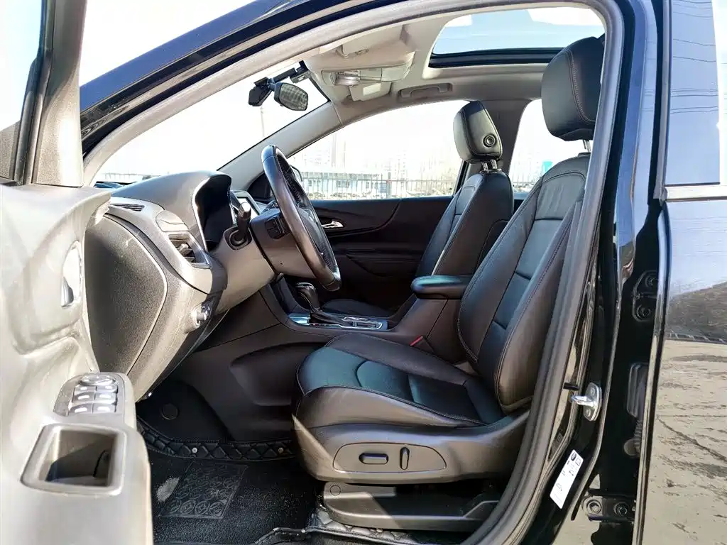 Chevrolet Equinox 2019 535T Auto Galloping Edition China V фото 7