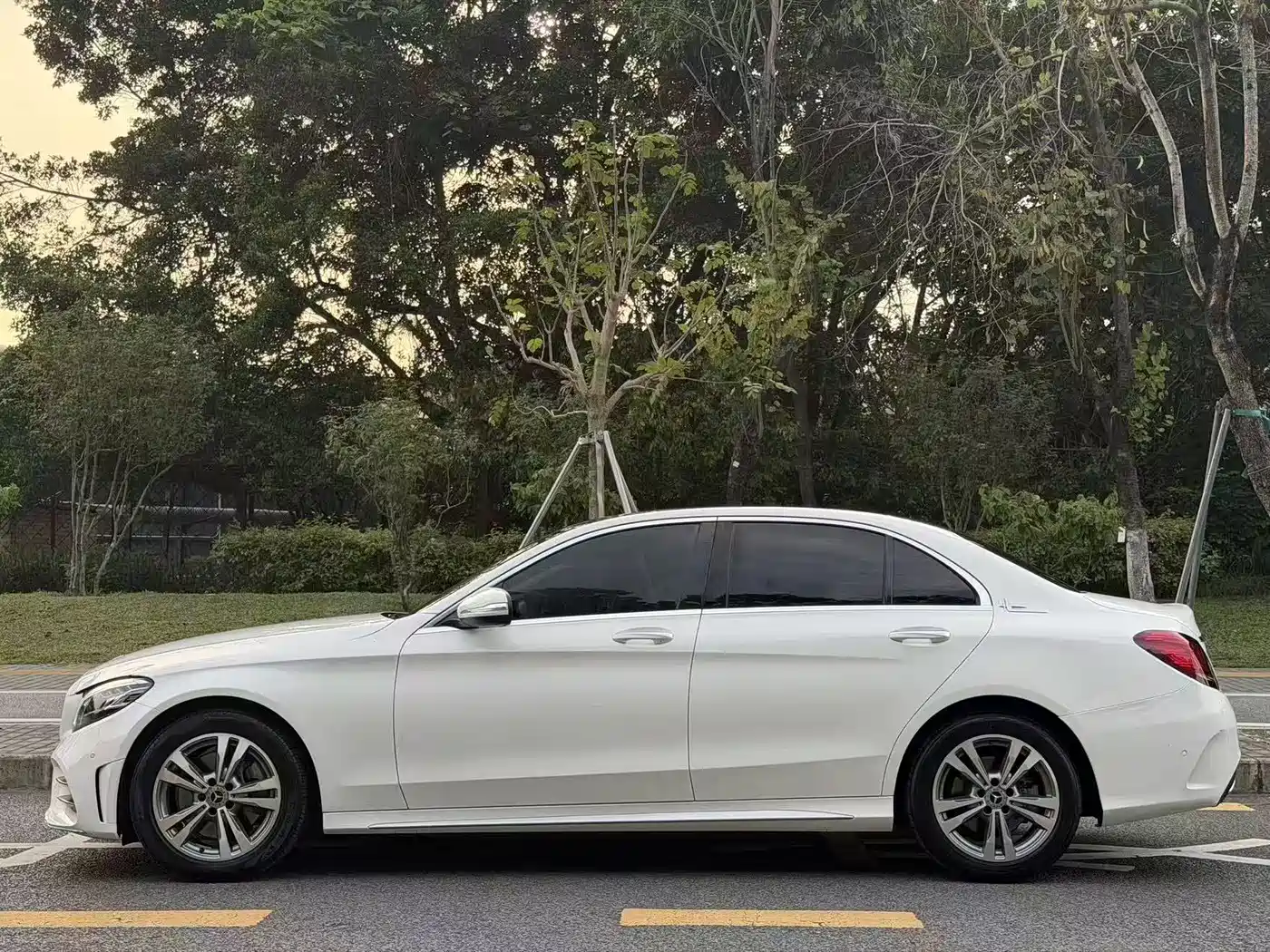 Mercedes-Benz C-Class 2019 C 180 L Fashion Sport Edition фото 2
