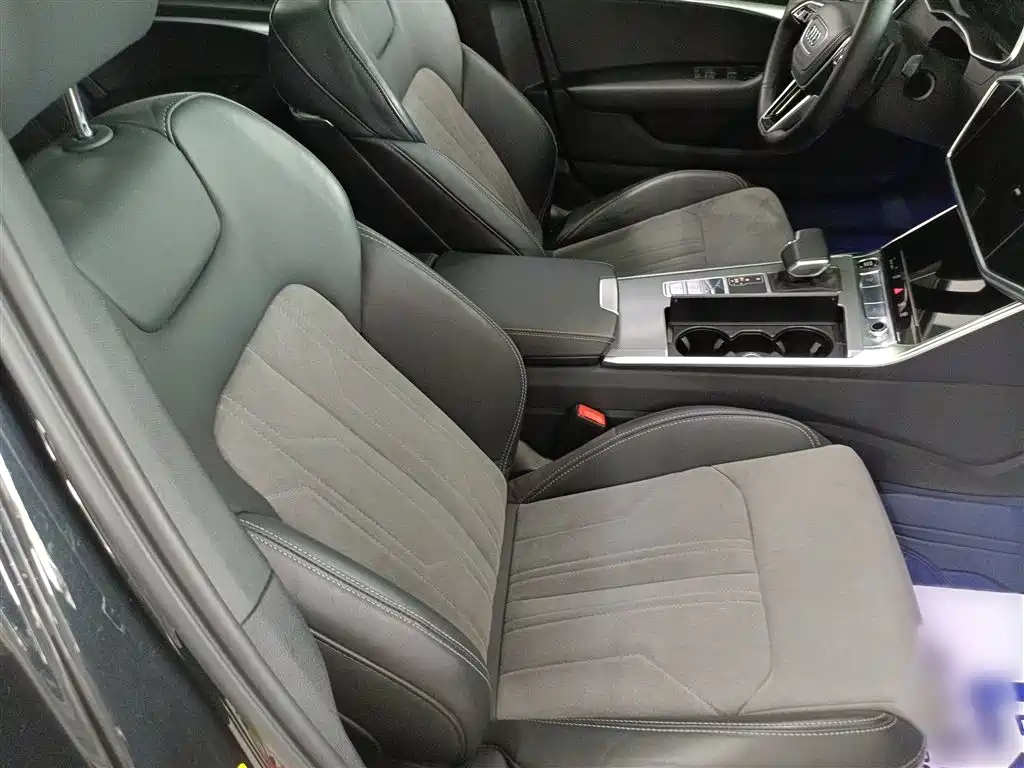 Audi A6L 2024 45 TFSI Premium Dynamic фото 4