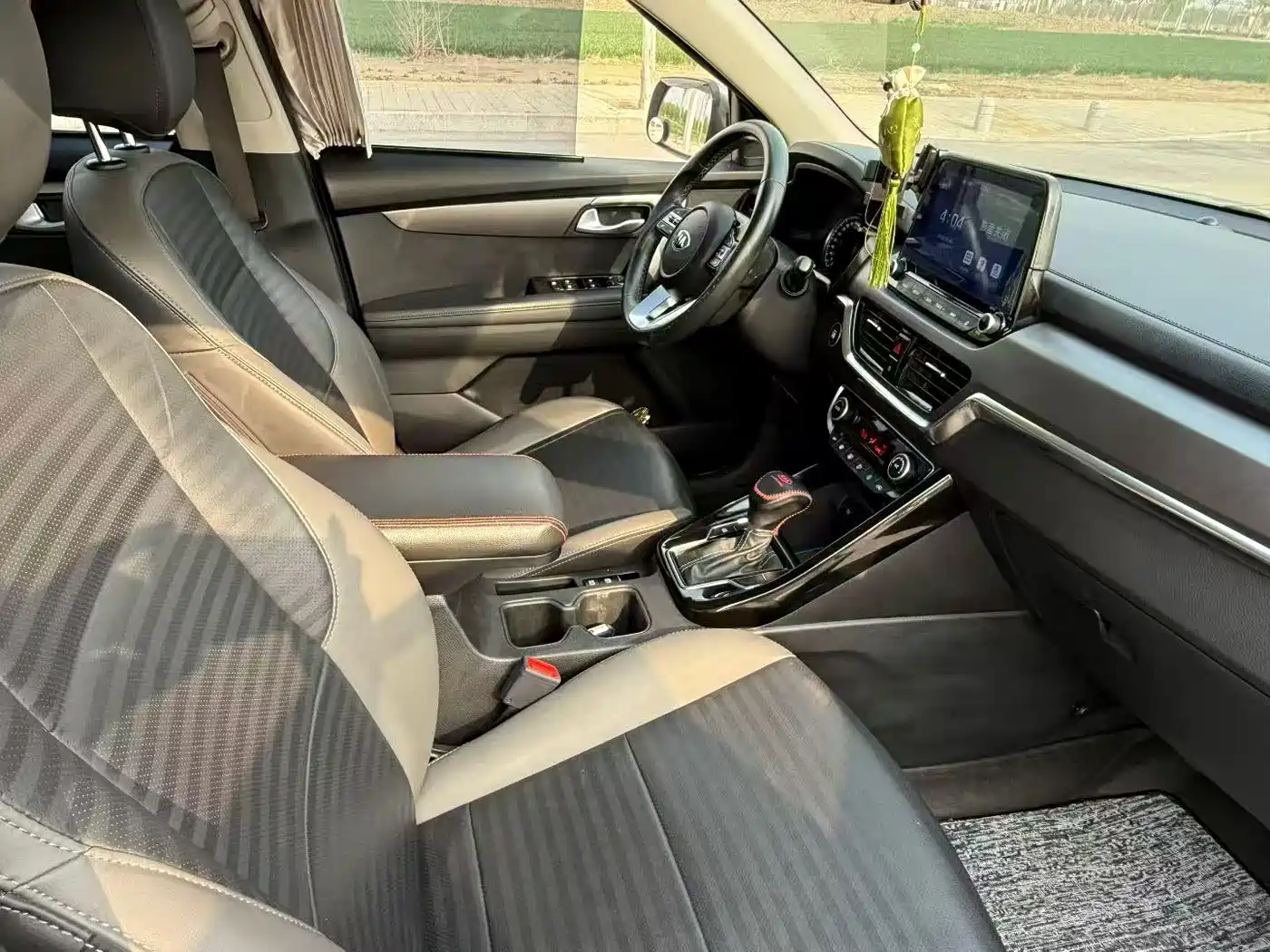 Kia Sportage 2019 2.0L Automatic Smart Luxury Edition фото 4