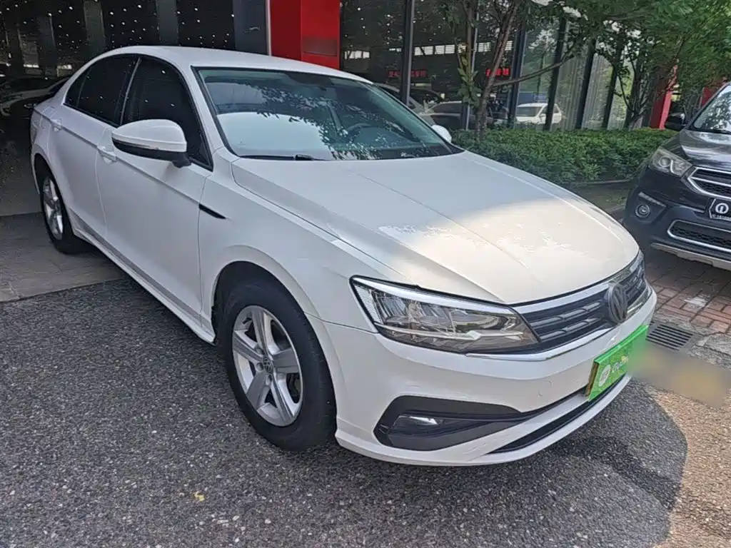 Volkswagen Lamando 2021 230TSI DSG Fashion Edition фото 4
