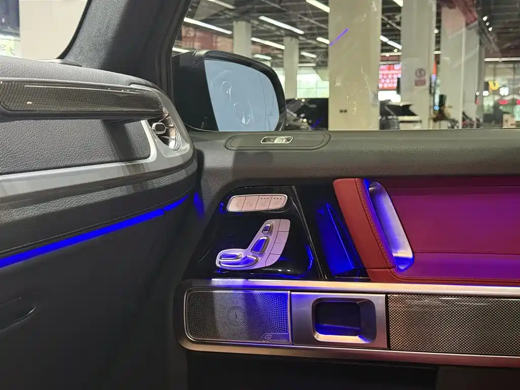 Mercedes-Benz G-Class 2024 G 500 фото 13
