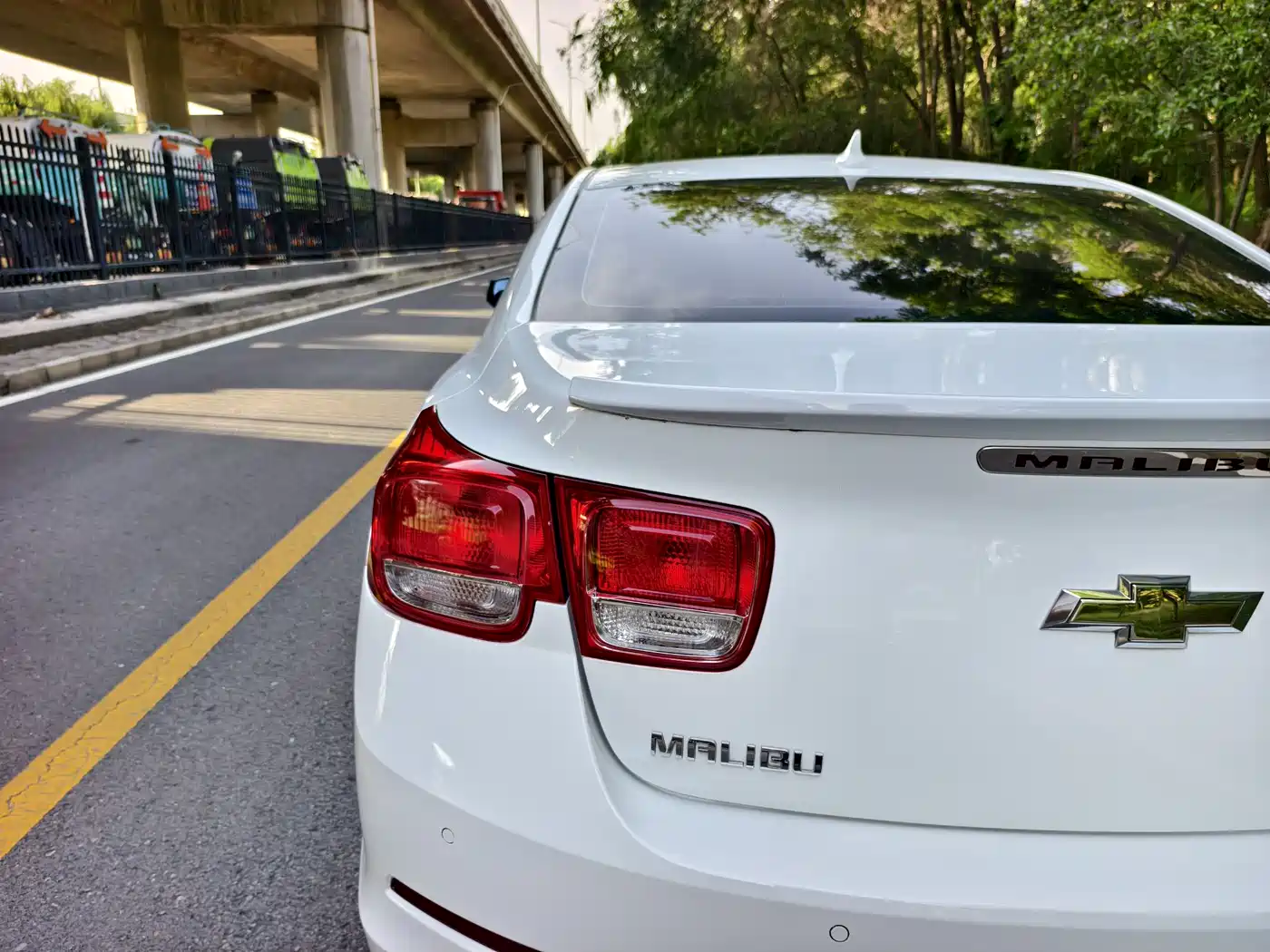 Chevrolet Malibu 2014 2.0L Automatic Luxury фото 12