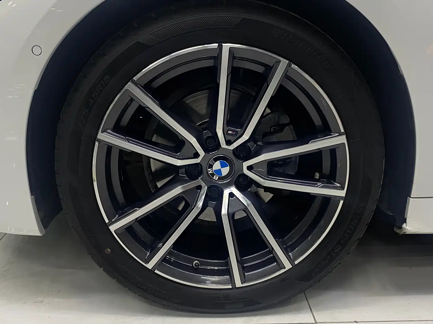 BMW 3 Series 2020 325Li M Sport Package фото 4