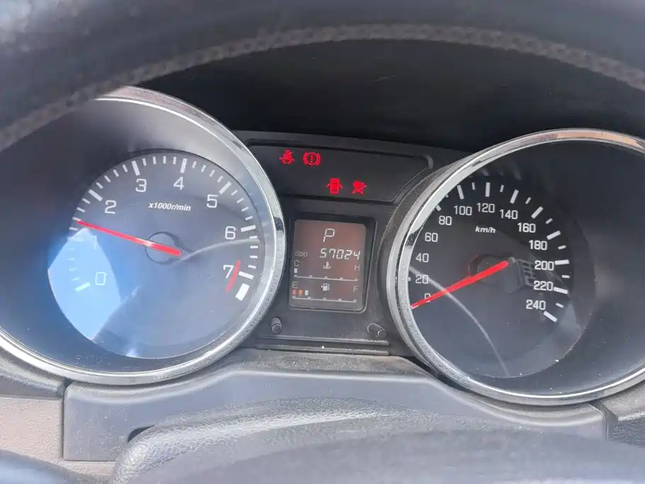 FAW Senya S80 2015 2013 1.5L Automatic 5-seat Fashion