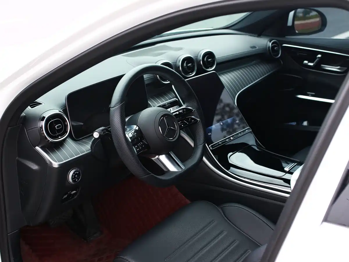 Mercedes-Benz C-Class 2022 C 200 L Sport Version фото 4