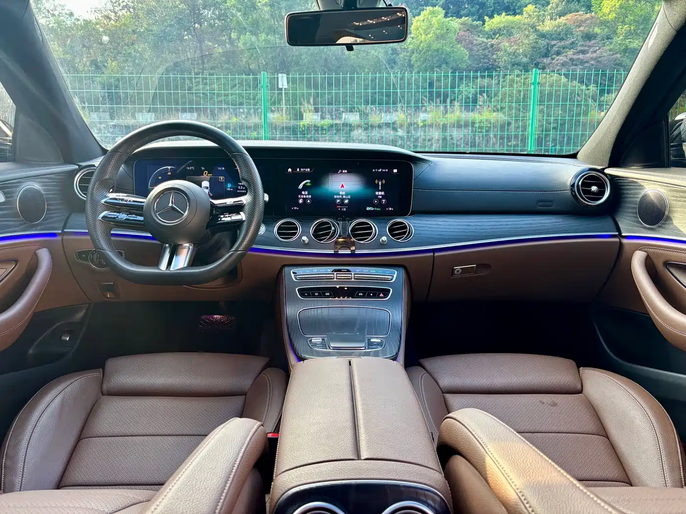 Mercedes-Benz E-Class 2022 E 260 L Sport фото 15