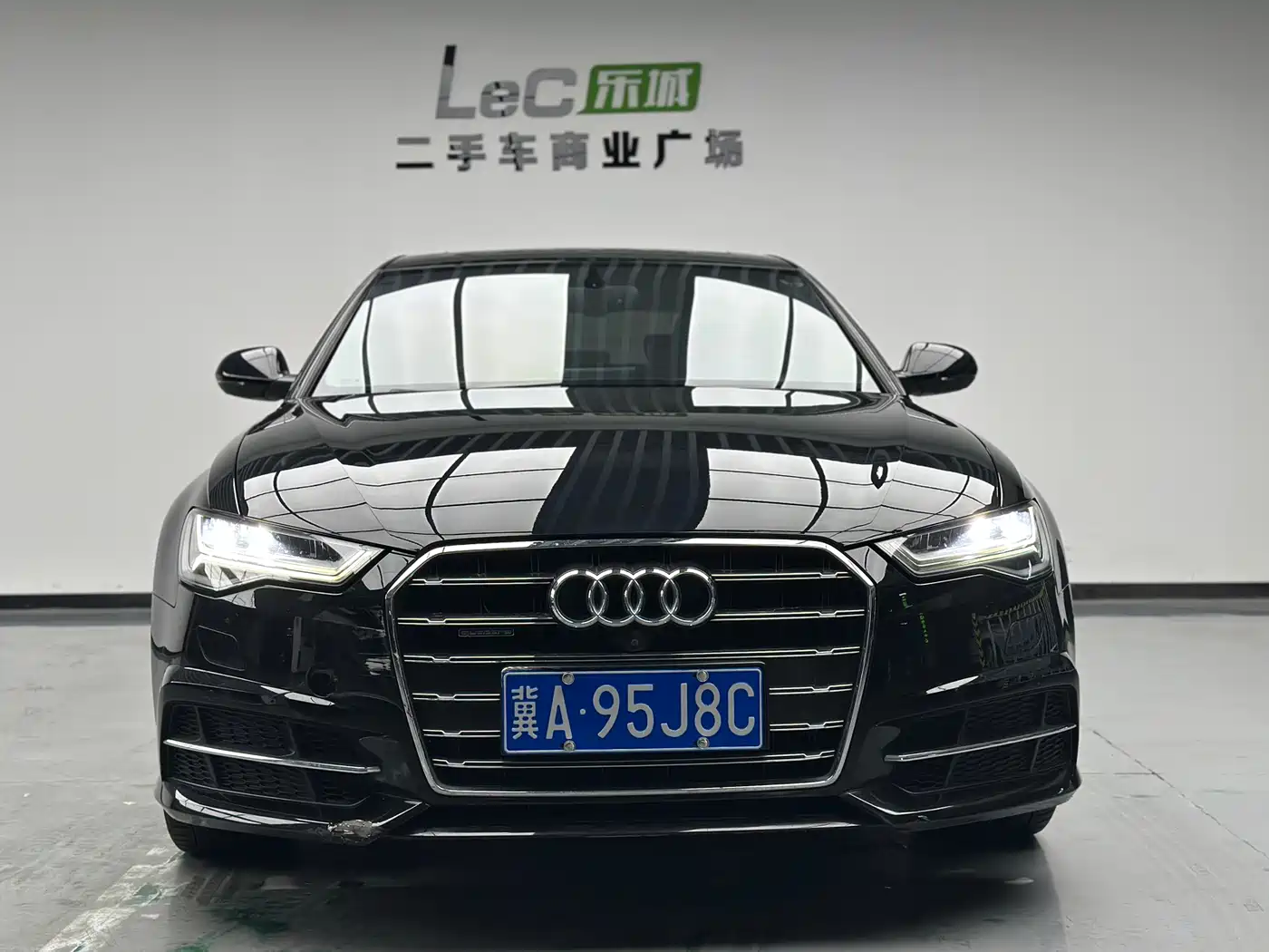 Audi A6L 2018 30th Anniversary 45 TFSI quattro Sport фото 3
