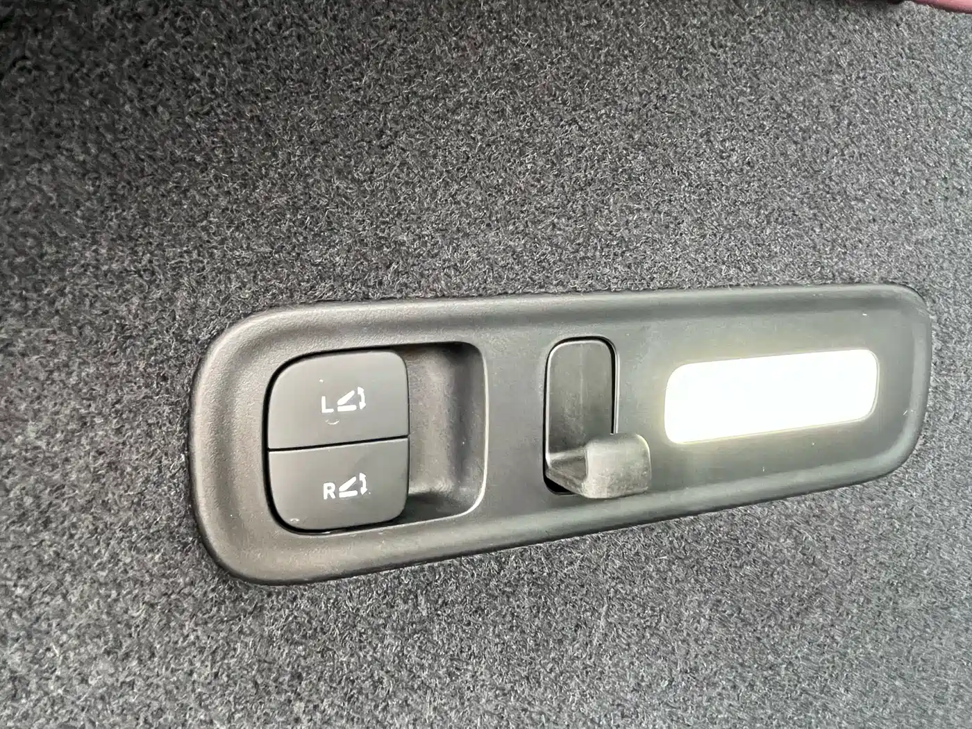 Xiaomi Auto Xiaomi YU7 2025 Extended Range RWD Edition фото 17