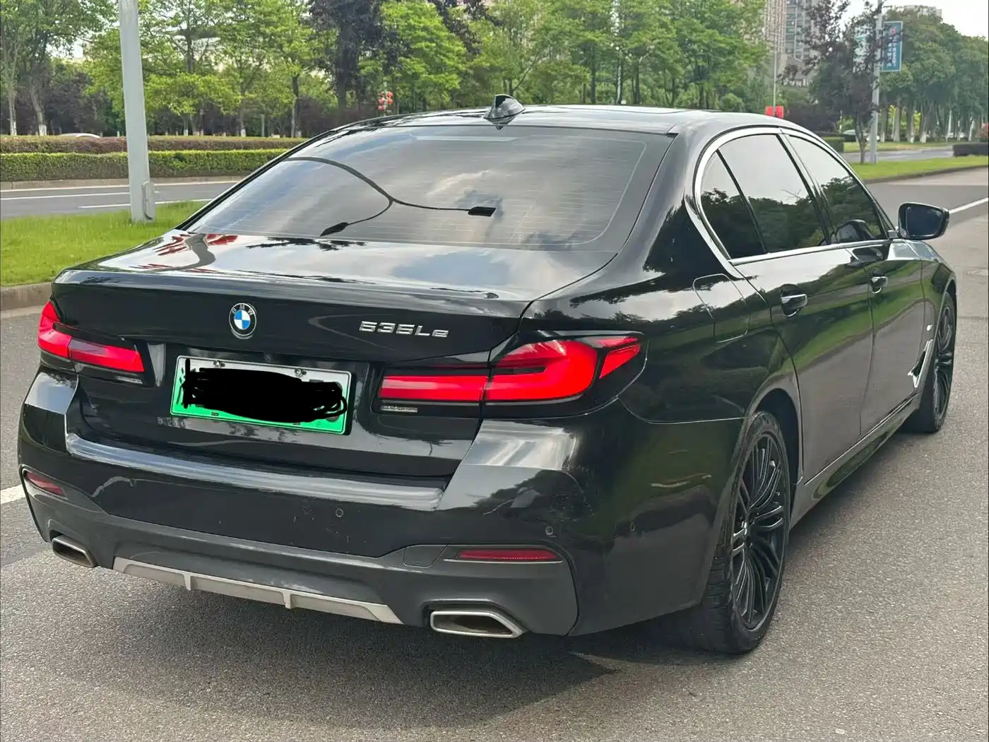 BMW 5 Series New Energy 2021 535Le M Sport Package фото 8