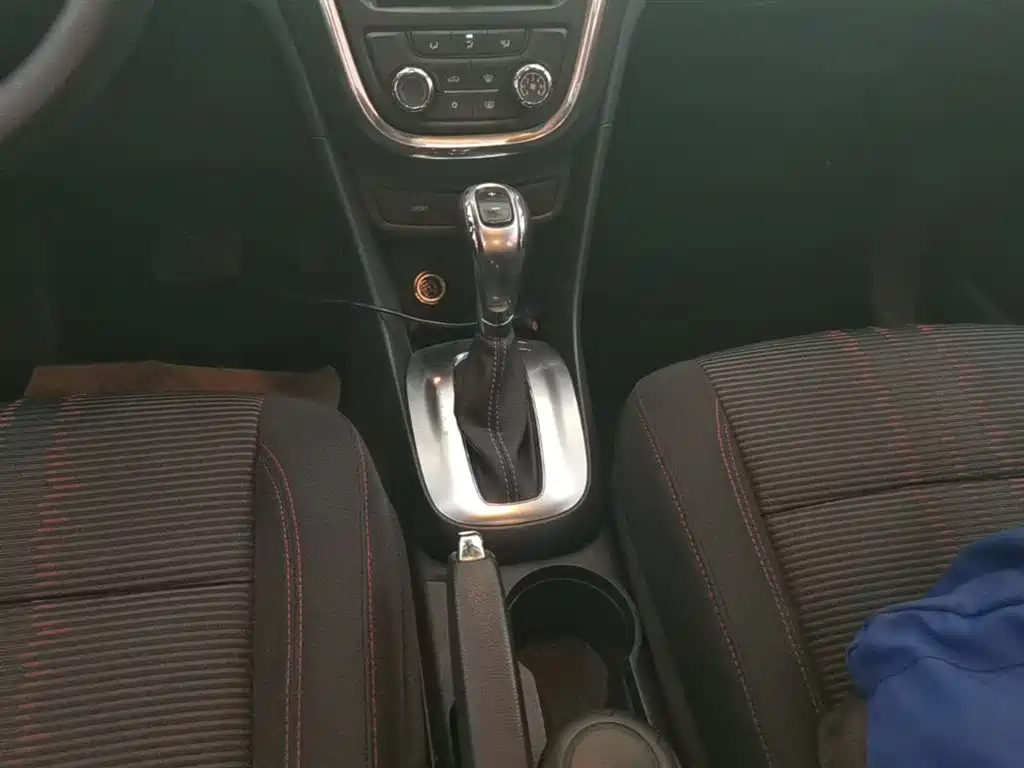 Buick Encore 2015 1.4T Automatic 2WD Urban Elite фото 14