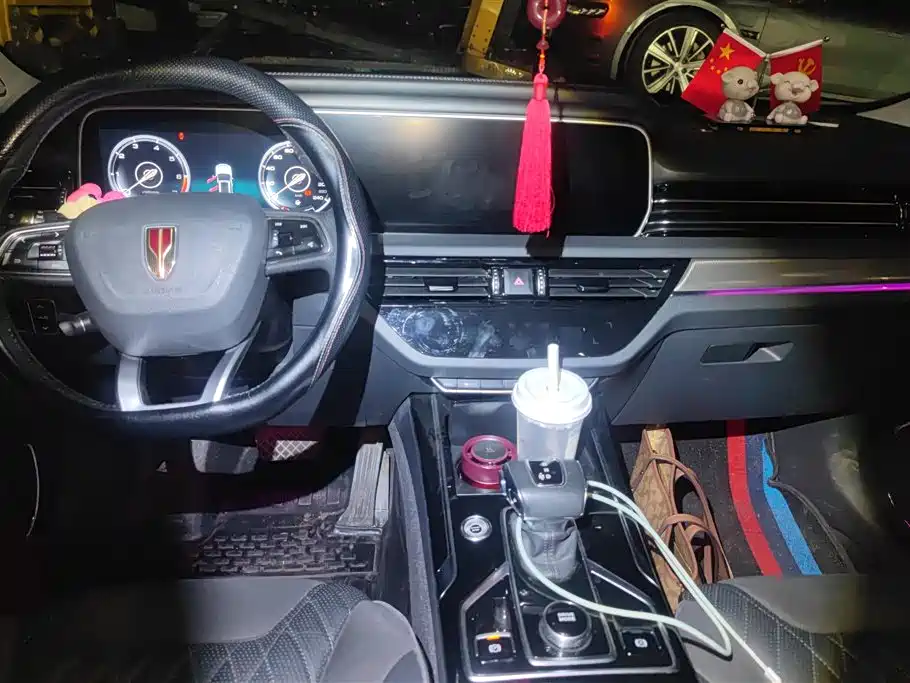 Hongqi HS5 2022 Facelift 2.0T Smart Flag Enjoyment Edition фото 12
