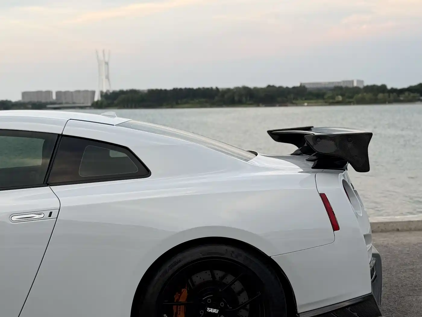 Nissan GT-R 2013 2012 3.8T Premium Edition