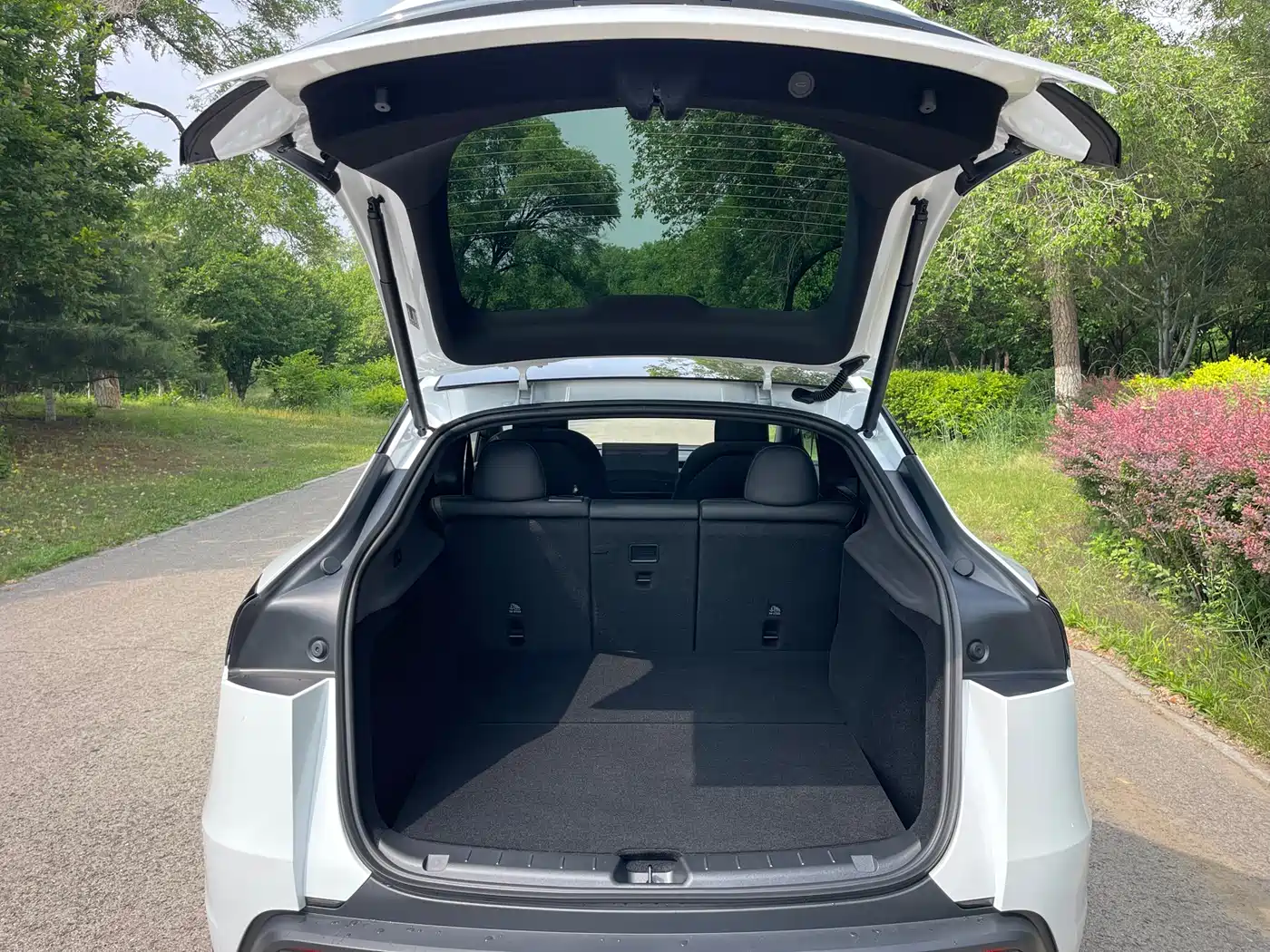 Tesla Model Y 2026 2026 Rear-Wheel Drive