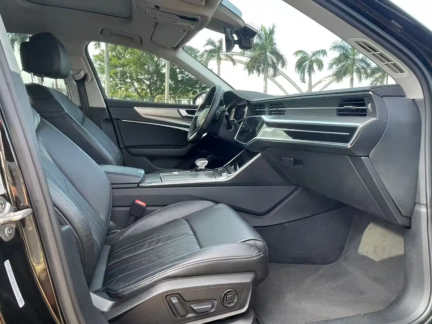 Audi A6L 2021 45 TFSI quattro Exclusive Elegance фото 9