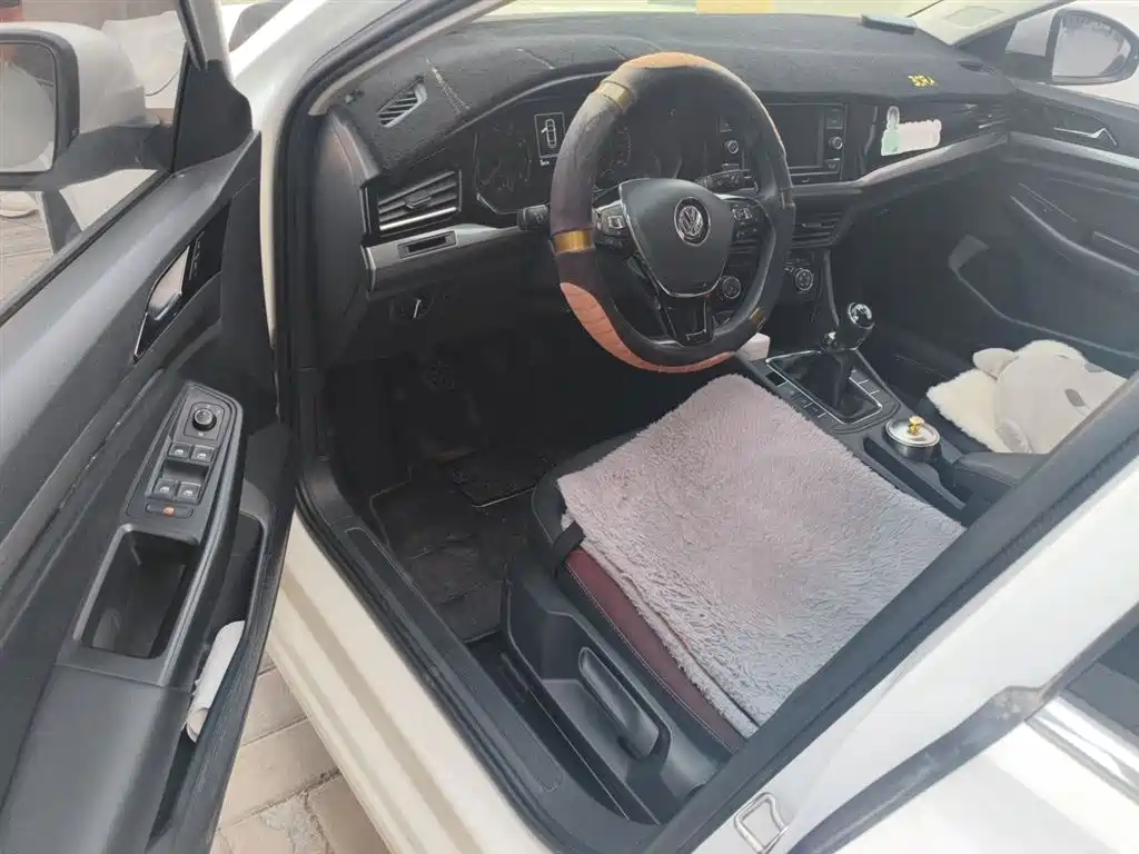 Volkswagen Bora 2020 1.5L Manual Comfort фото 13