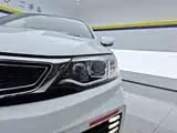 Фото 5 - Geely Vision