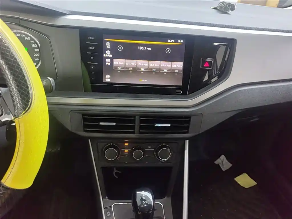 Volkswagen Polo 2021 Plus 1.5L Automatic Panorama Enjoyment Edition фото 9