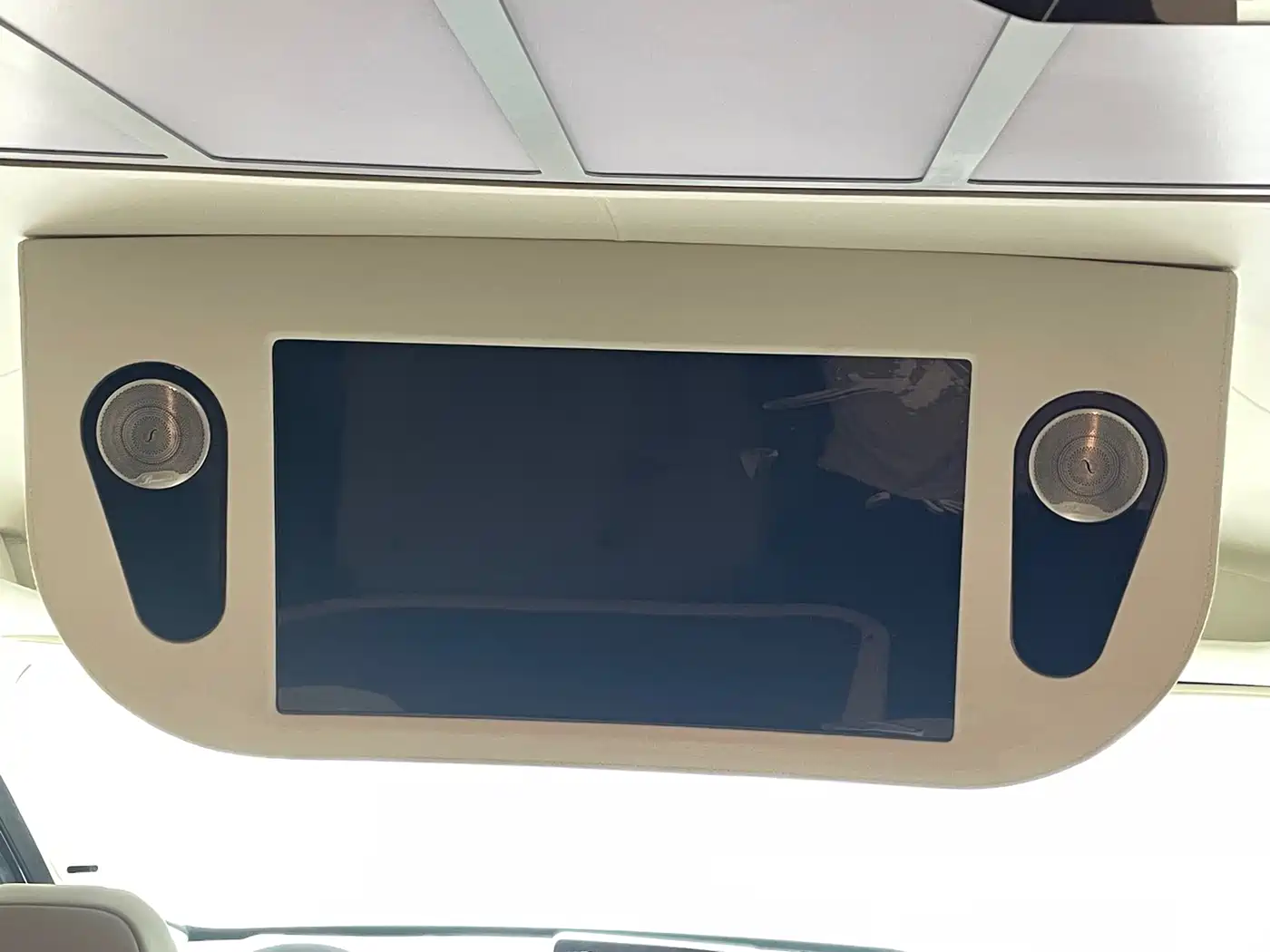 SAIC Maxus Xintu V90 2022 2022 2.0T Automatic Rear-Wheel Drive Qimo Edition Extended Axle High Roof