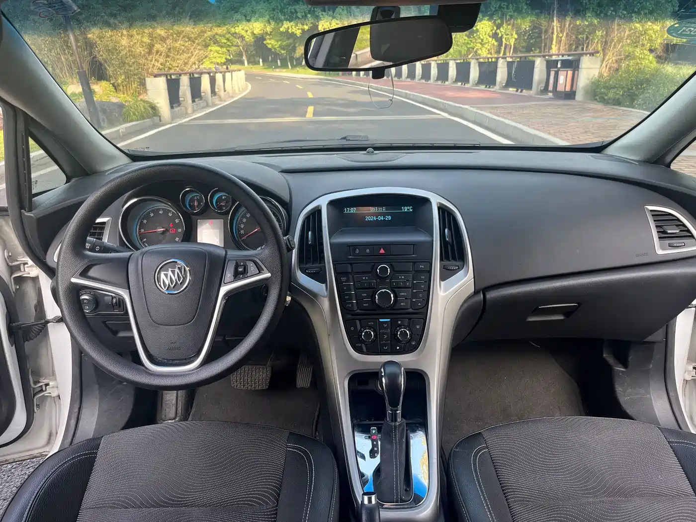 Фото 9 - Buick Excelle