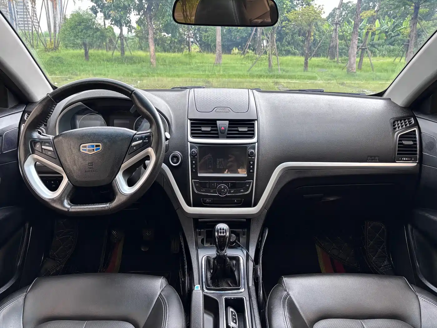 Geely Emgrand 2016 2016 Sedan 1.5L Manual Up Version