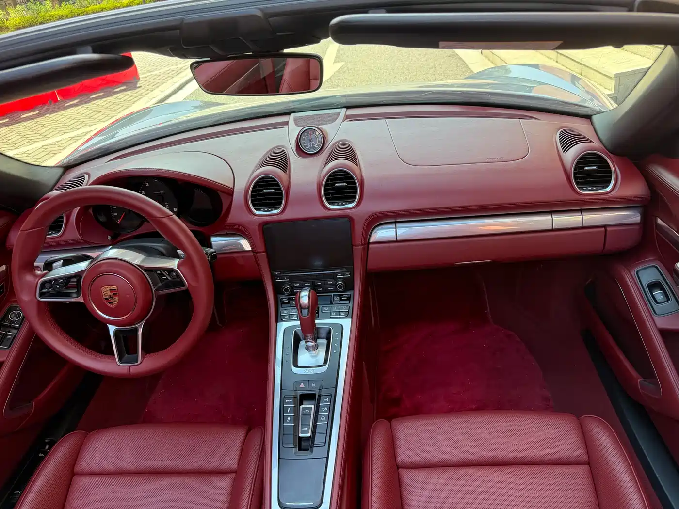 Porsche 718 2018 Boxster 2.0T фото 16