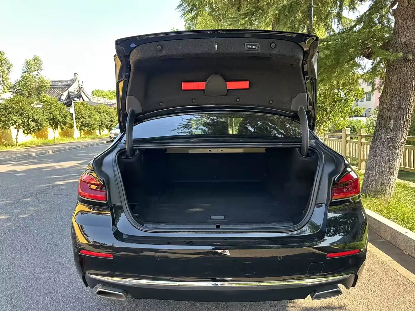 BMW 5 SERIES NEW ENERGY