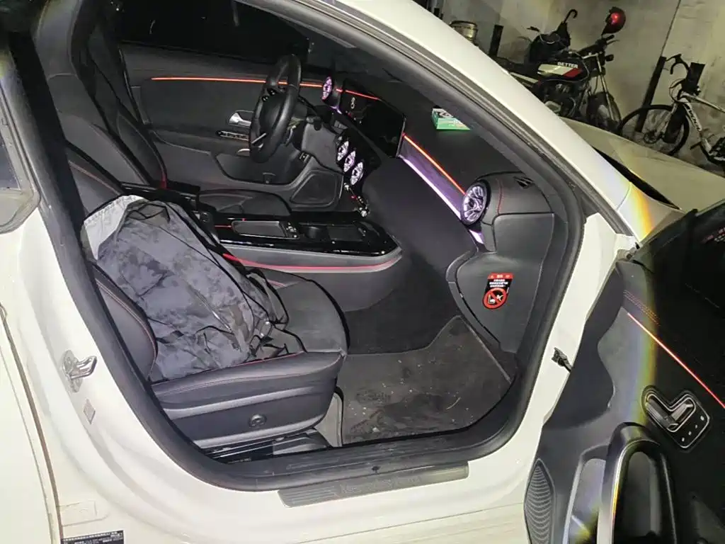 Mercedes-Benz CLA, миниатюра 10