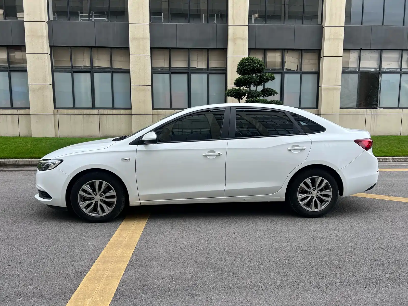 Фото 4 - Buick Excelle
