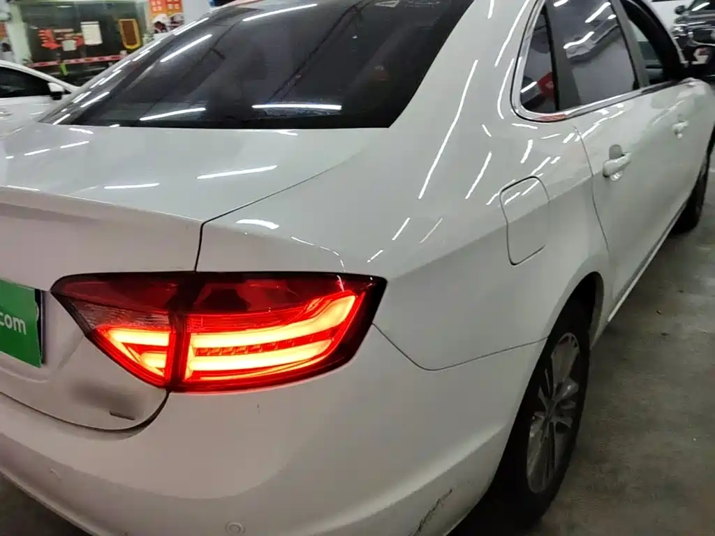 Chery Arrizo 7 2016 2016 1.6L CVT Fashion