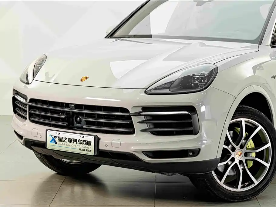 صورة 2 - Porsche Cayenne New Energy