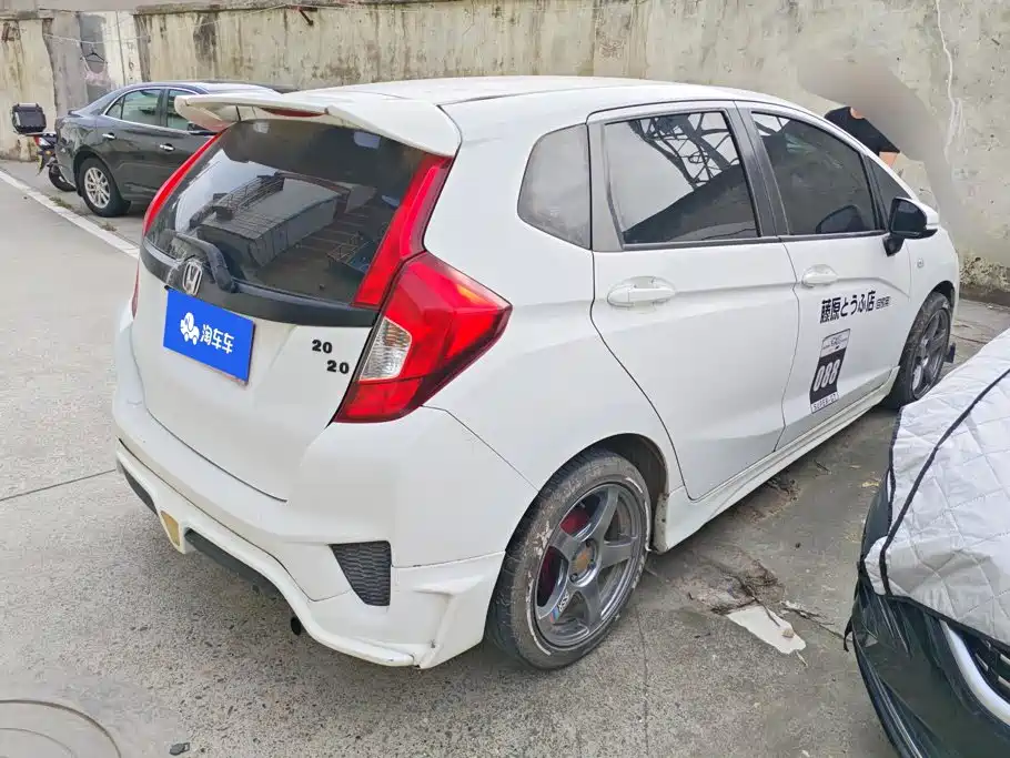 Photo 3 - Honda Fit