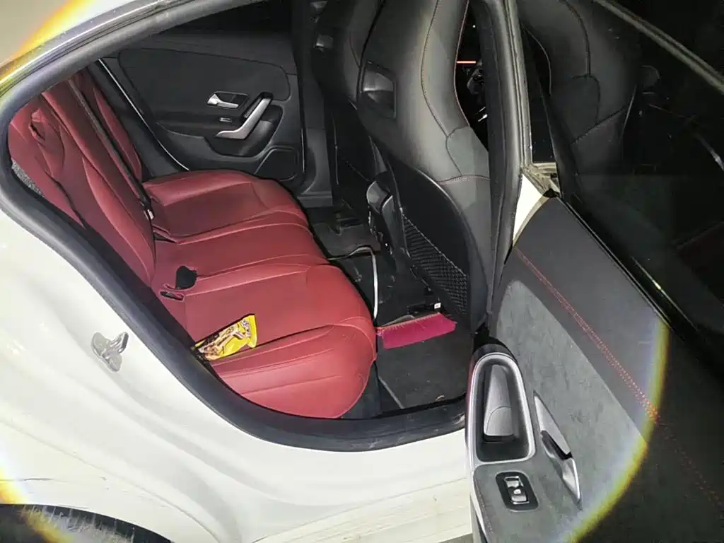Mercedes-Benz CLA, миниатюра 11