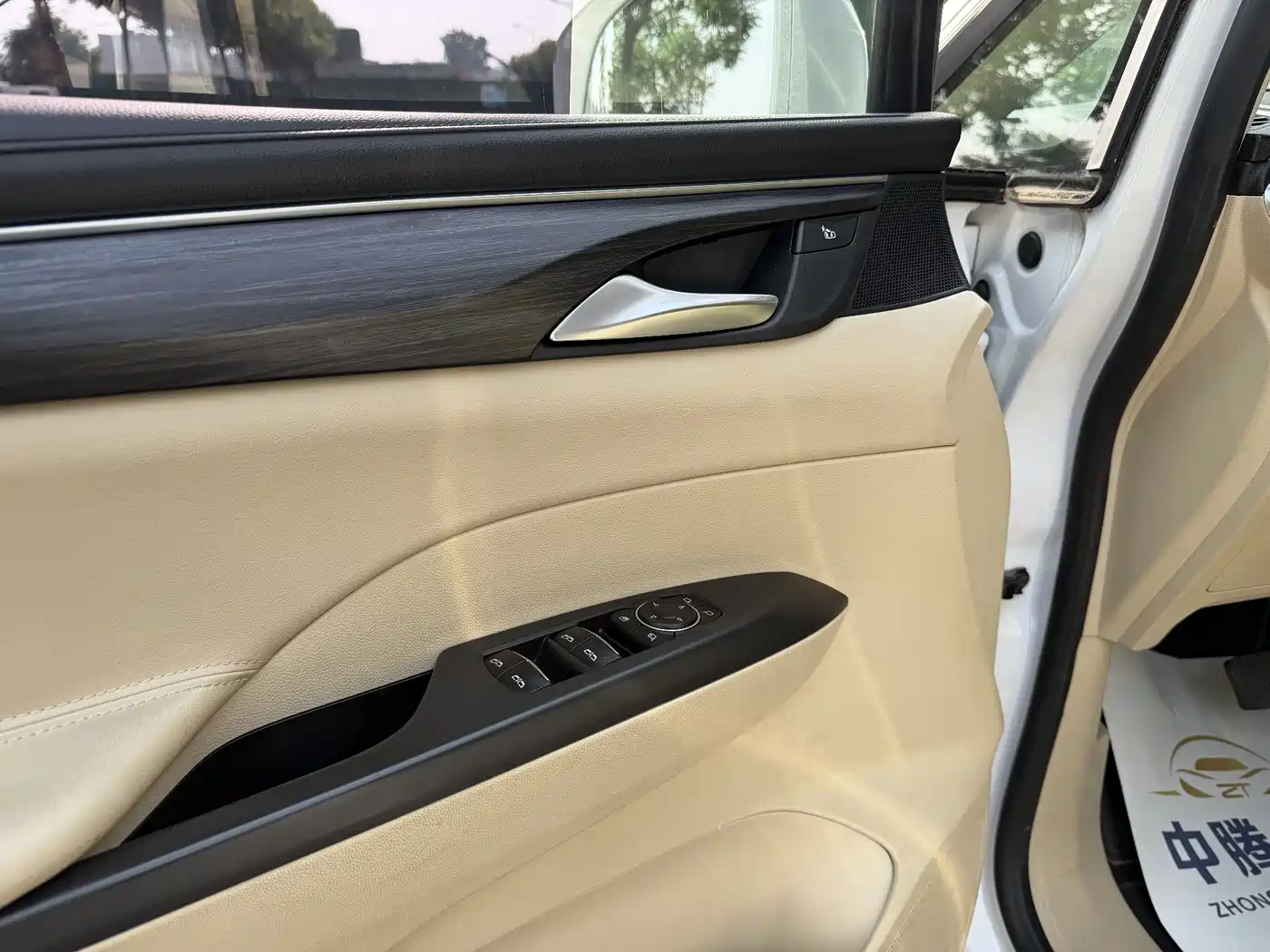 Buick GL8 2022 ES Landmark 653T Smart Luxury фото 7