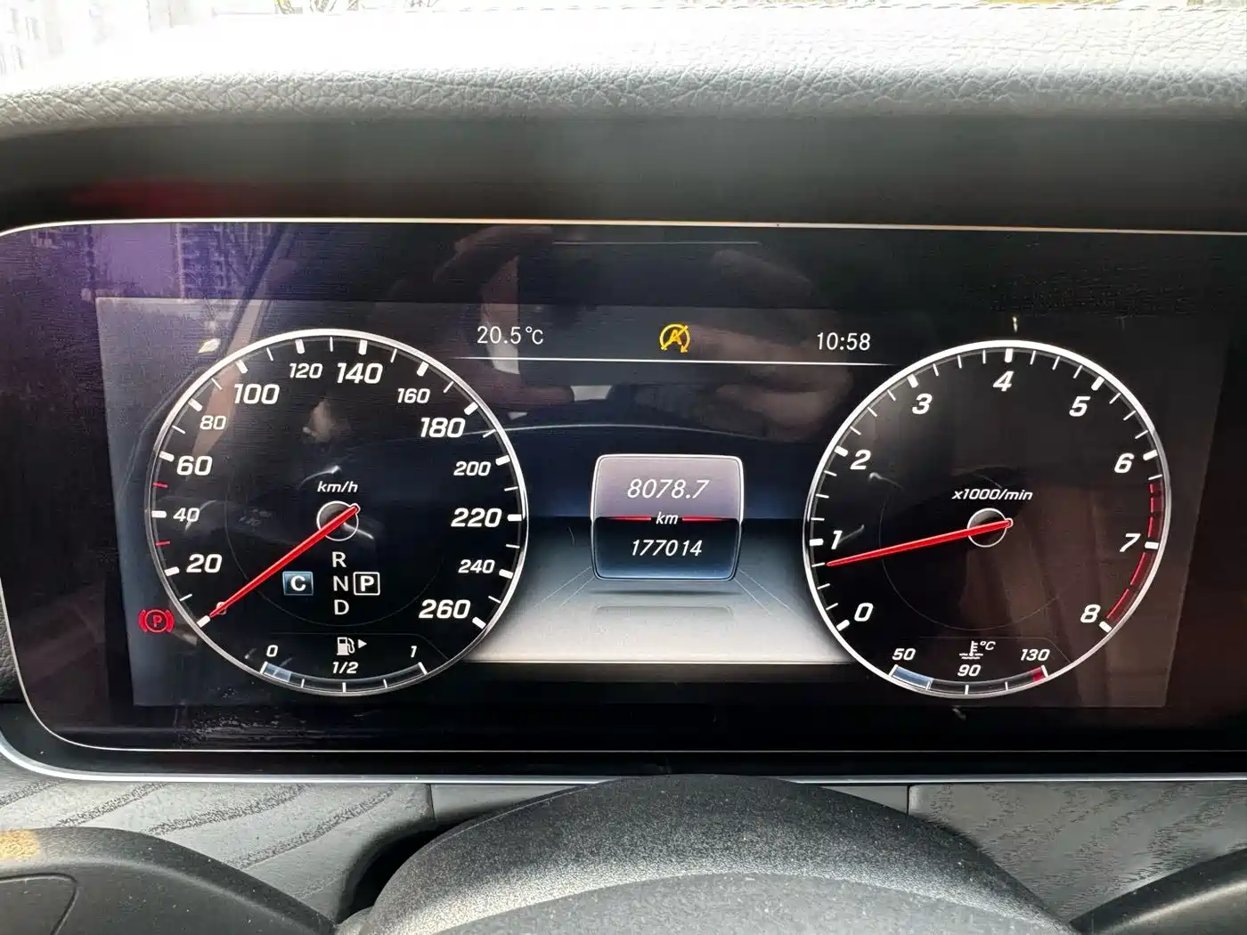 Mercedes-Benz E-Class 2016 E 200 L Sport Type фото 21