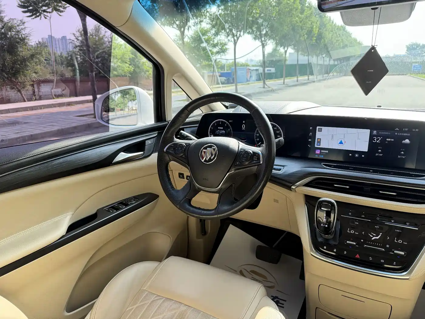 Buick GL8 2022 ES Landmark 653T Smart Luxury фото 29