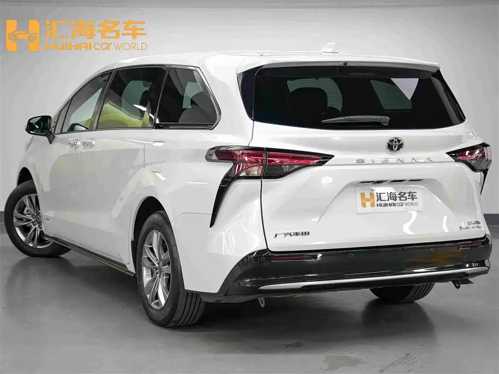 Toyota Sienna 2025 2024 2.5L Hybrid 4WD Premium Edition