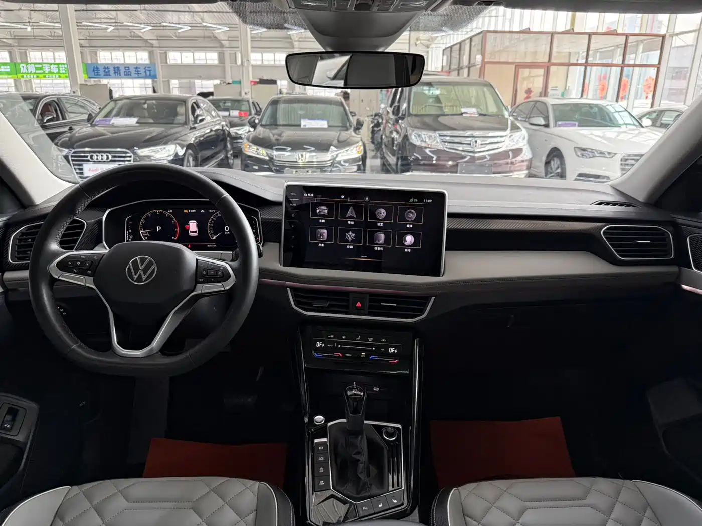 Volkswagen Tayron 2023 280TSI 2WD Luxury Plus Advanced Edition фото 5