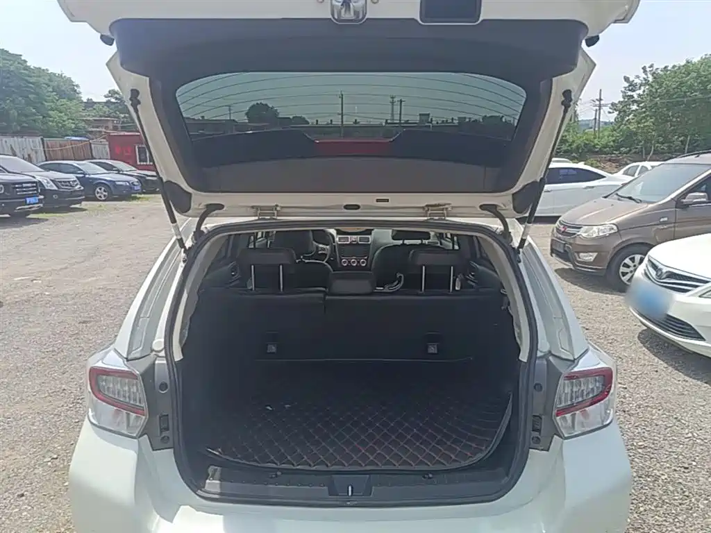 Subaru XV 2017 2.0i Special Edition фото 19