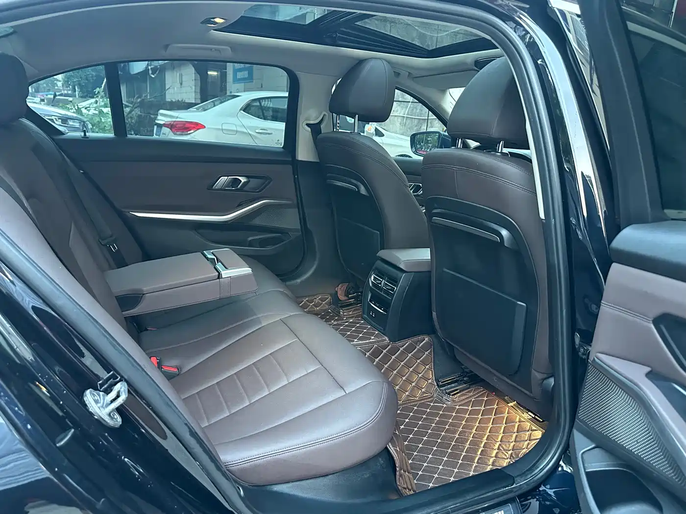 BMW 3 Series 2020 320Li M Sport Package фото 9