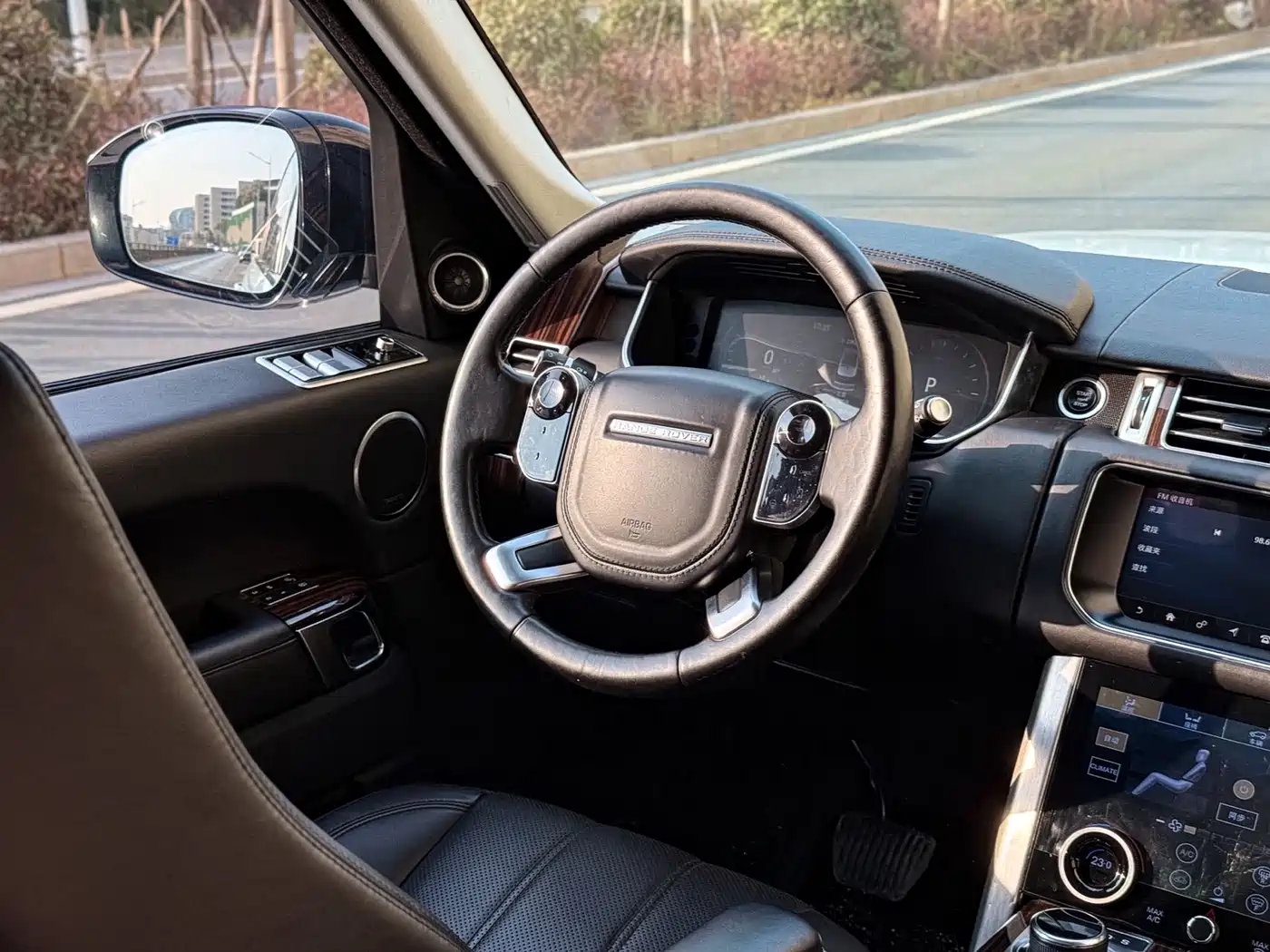 Land Rover Range Rover 2017 3.0 SC V6 Vogue SE Autobiography LWB фото 16
