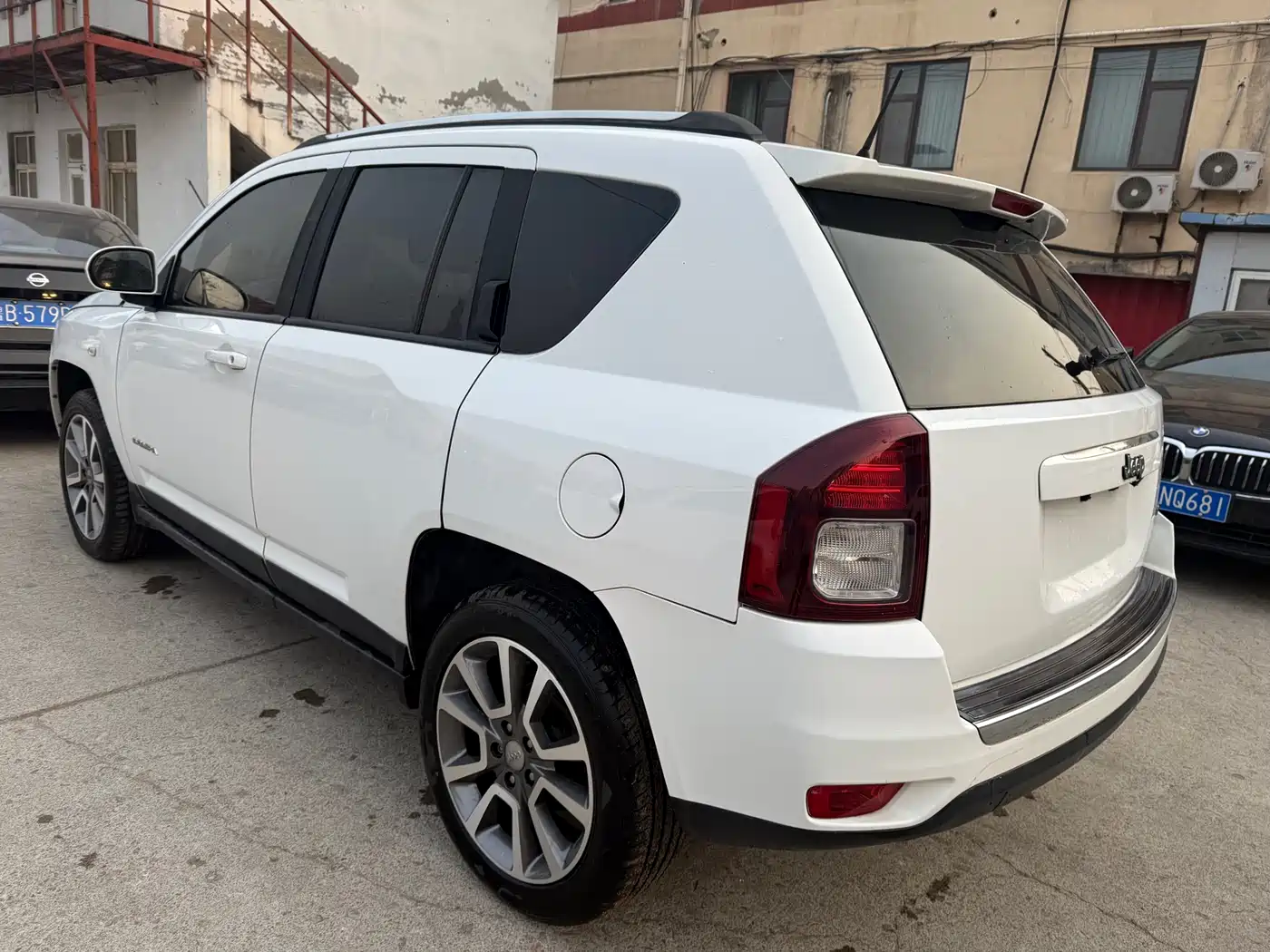 Jeep Compass (Import) 2015 2014 Facelift 2.0L 2WD Elite Edition