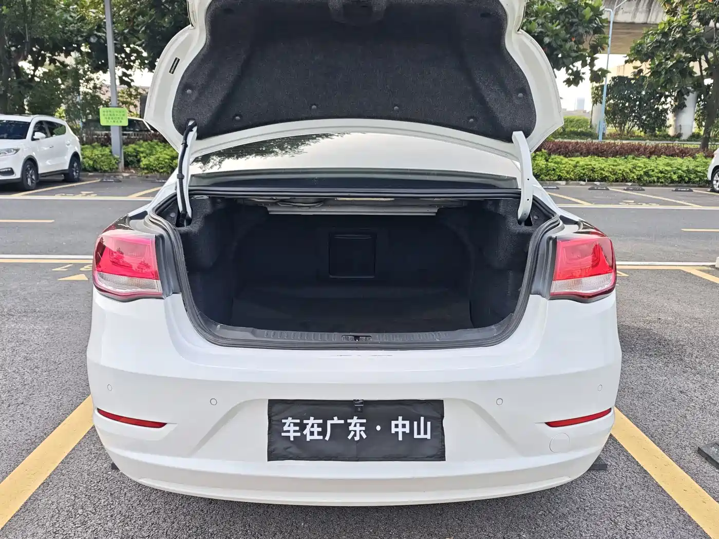 Фото 26 - Chevrolet Malibu